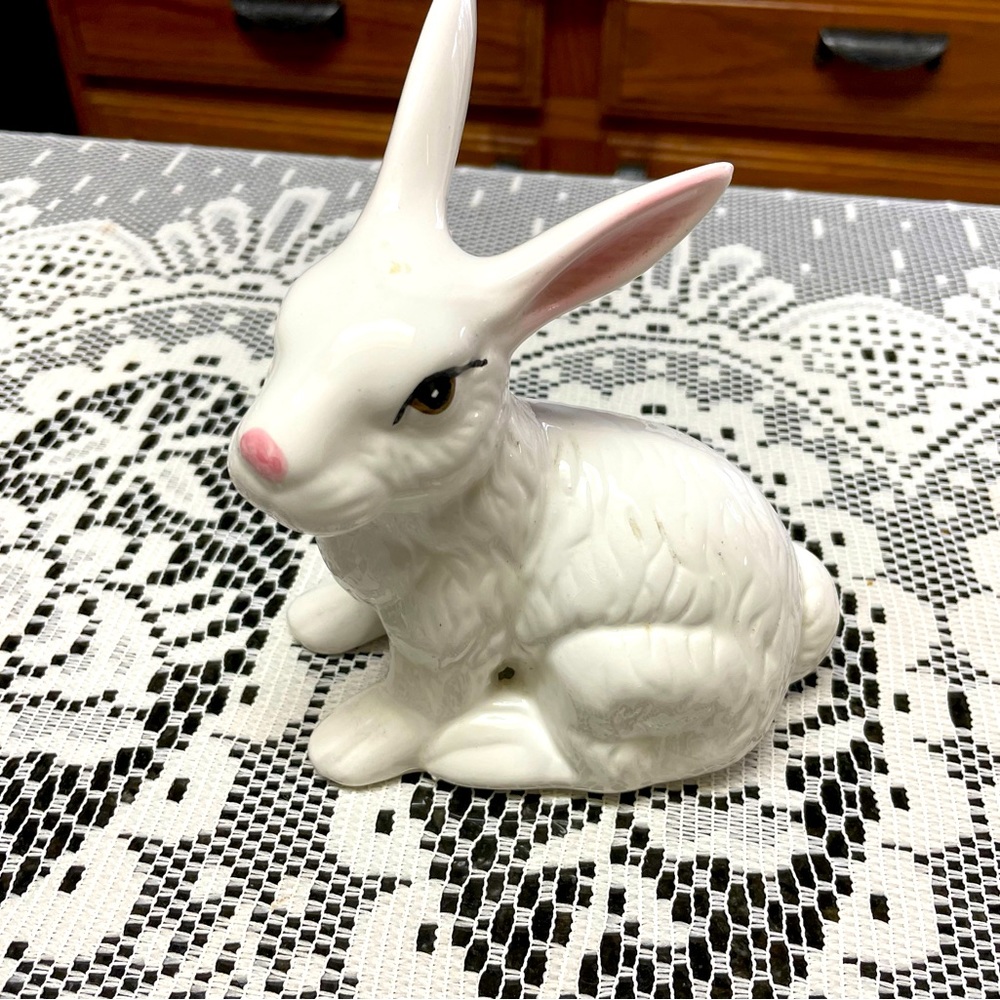 Vintage Midwest Ceramic White Bunny Sitting